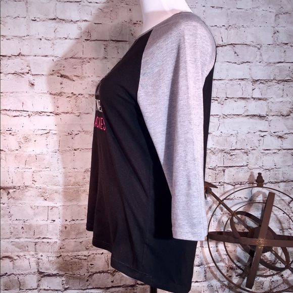 Graphic T - Picture 4 of 5